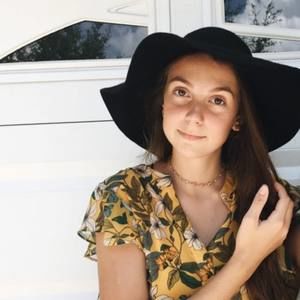 Meet your Posher, Ariana